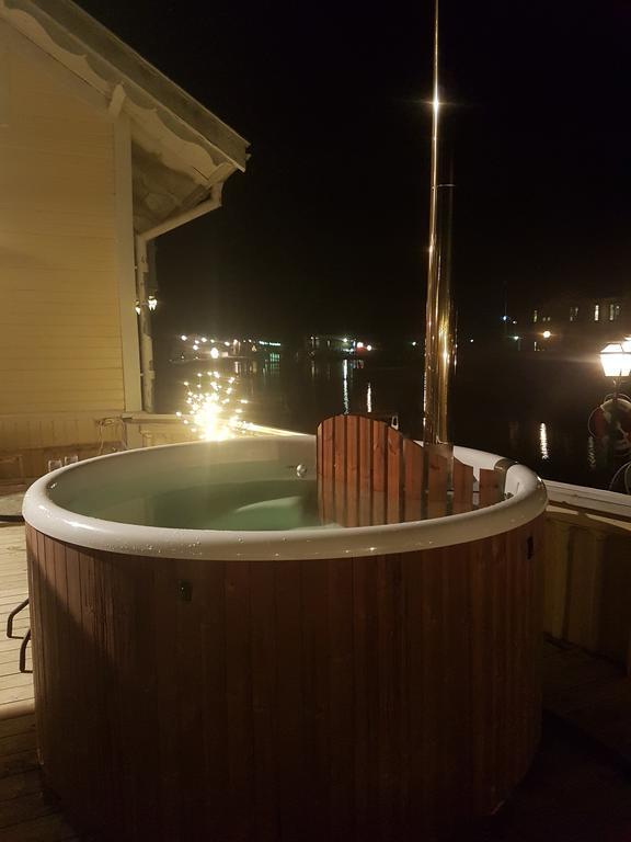 Agarden Hotell & Restaurang トローサ エクステリア 写真